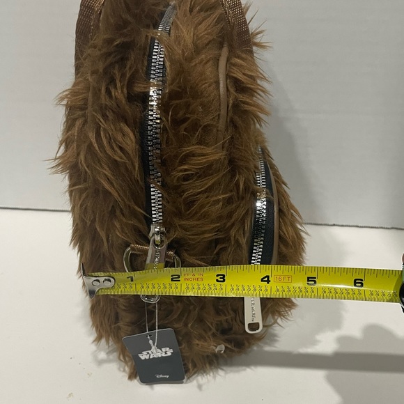 Star Wars Chewbacca Faux Fur Crossbody with Handles - Picture 3 of 8